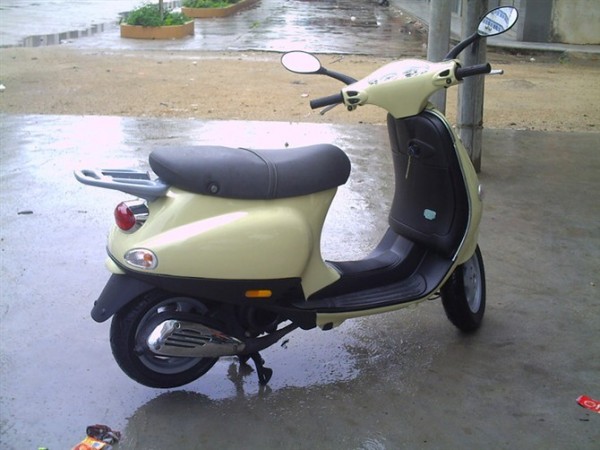 02VESPA ET8̨