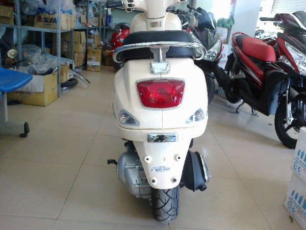 Vespa-lx125