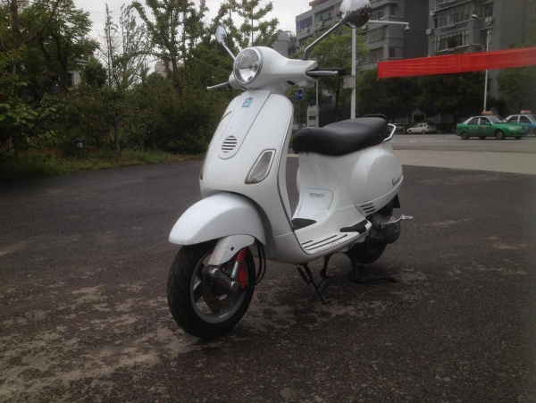 05VESPA LX15007FLY125