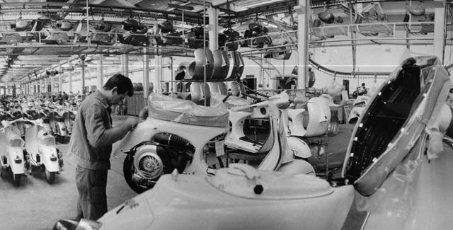 Pontedera factory 1960(001).jpg