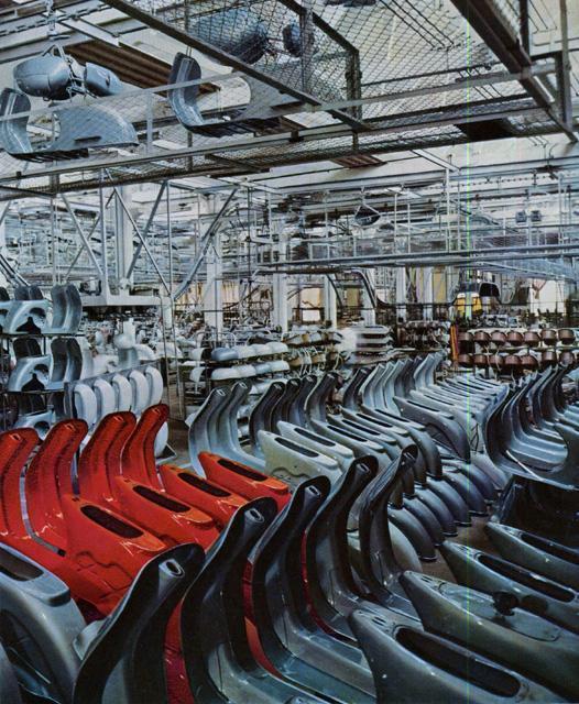 Pontedera factory 1960(002).jpg